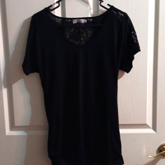 Coconut Creek M Black lace back top - Picture 1 of 5